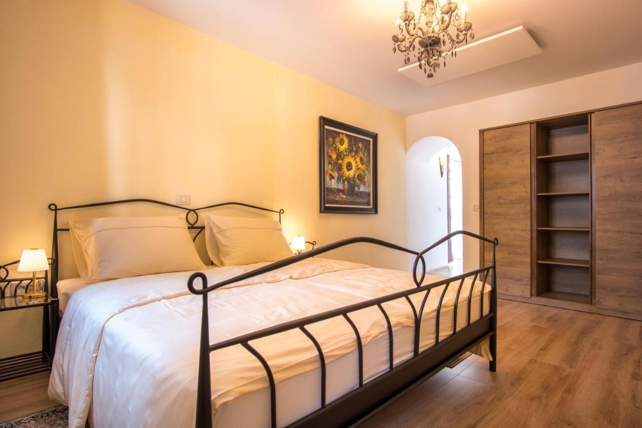 Vila Radolca Apartments & Rooms Radovljica Buitenkant foto