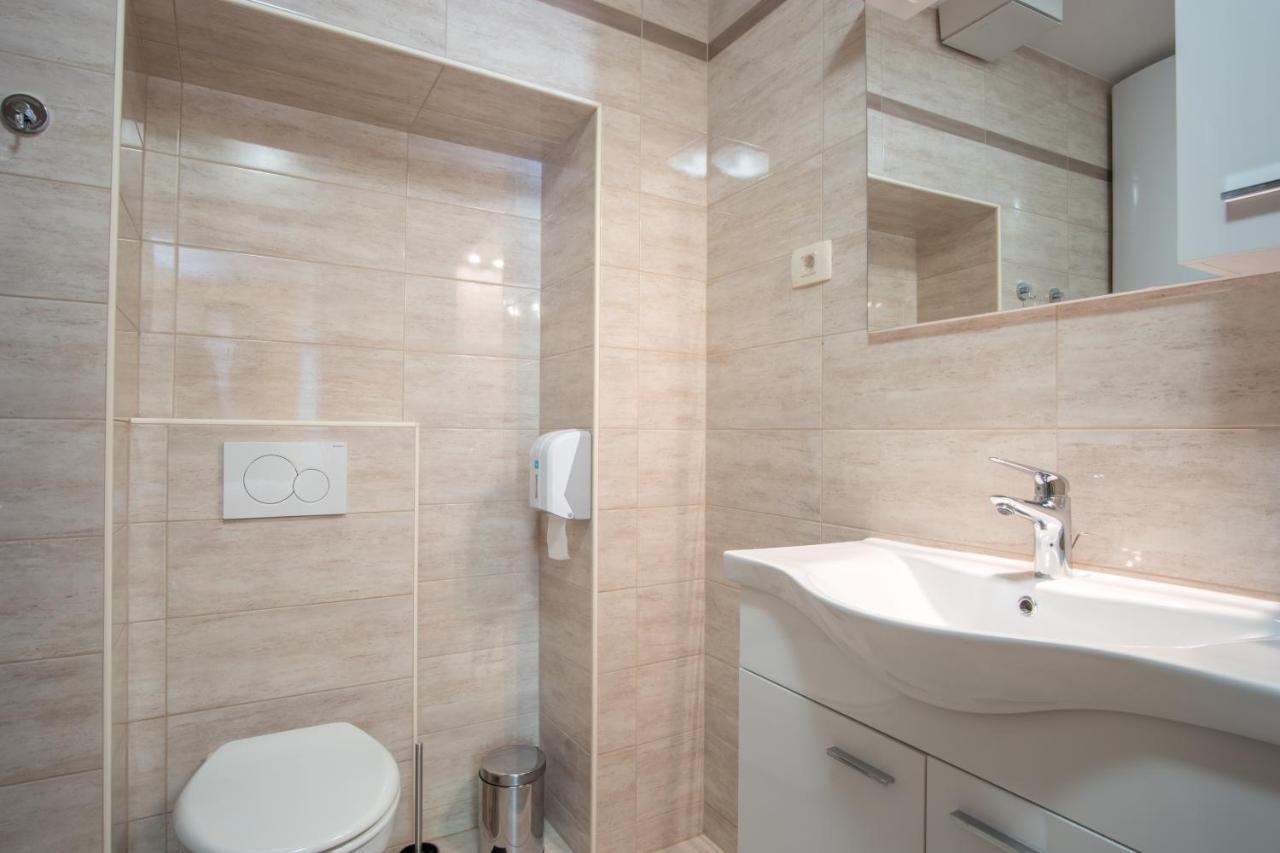 Vila Radolca Apartments & Rooms Radovljica Buitenkant foto