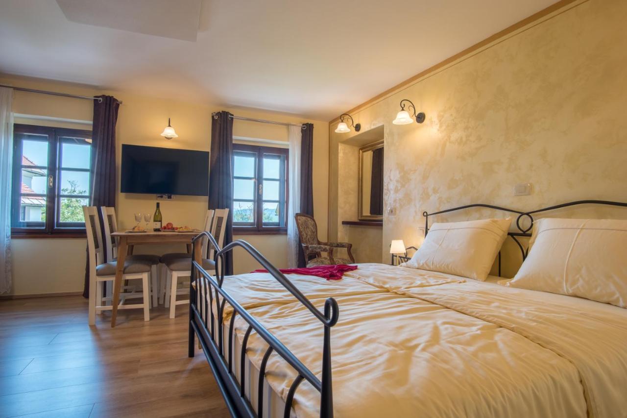 Vila Radolca Apartments & Rooms Radovljica Buitenkant foto