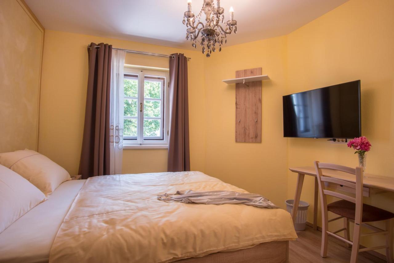 Vila Radolca Apartments & Rooms Radovljica Buitenkant foto